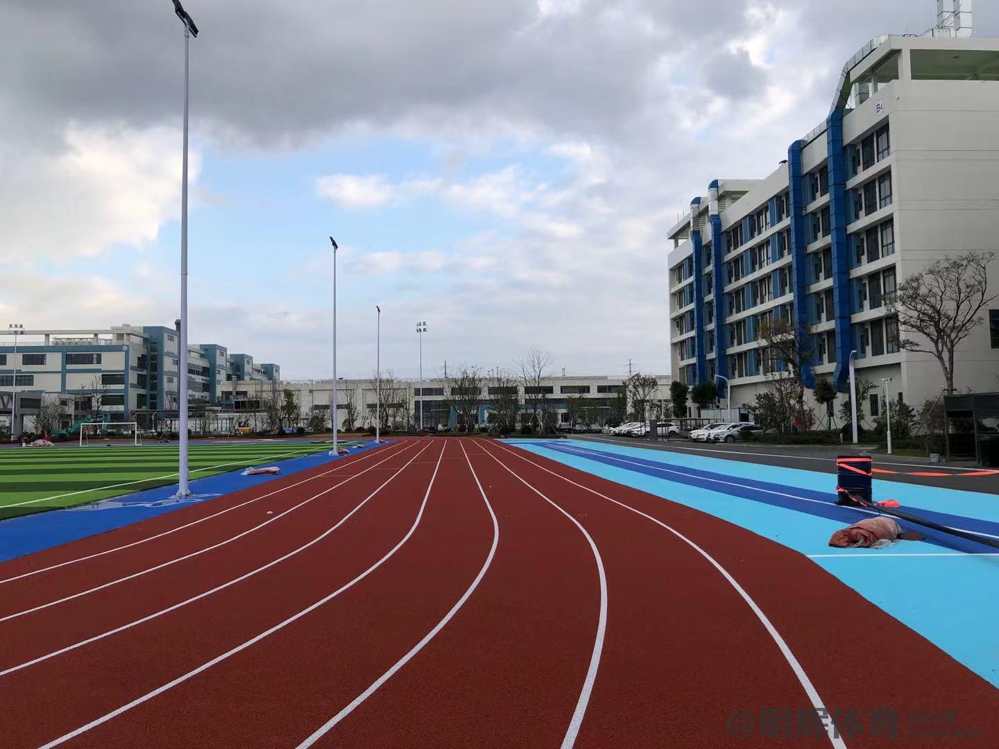 苏州透气型塑胶跑道的价格是多少